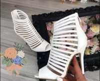 Sandale albe,new model, import Italia, cutie