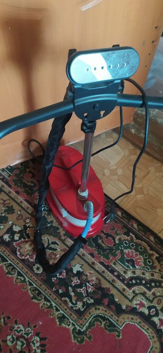 Продам отпариватель для одежды вертикальный