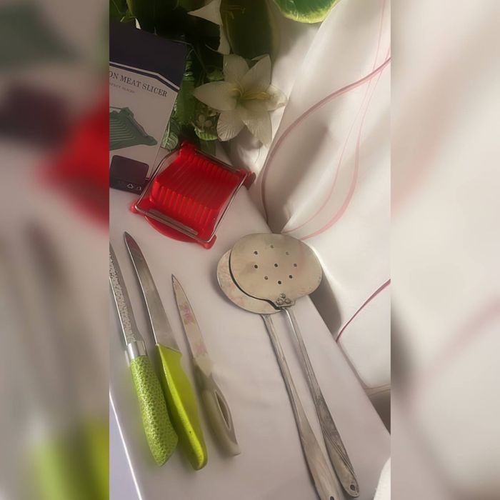 Oshqona jihozlari sotilladi