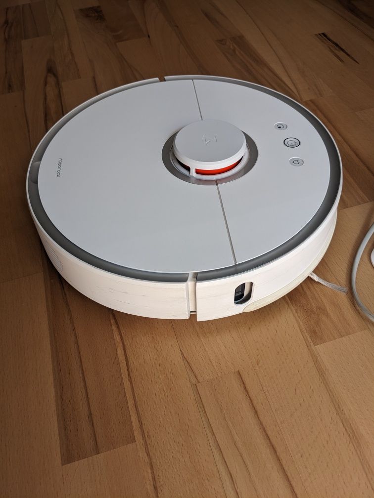 Roborock S50/S5 прахусмокачка робот