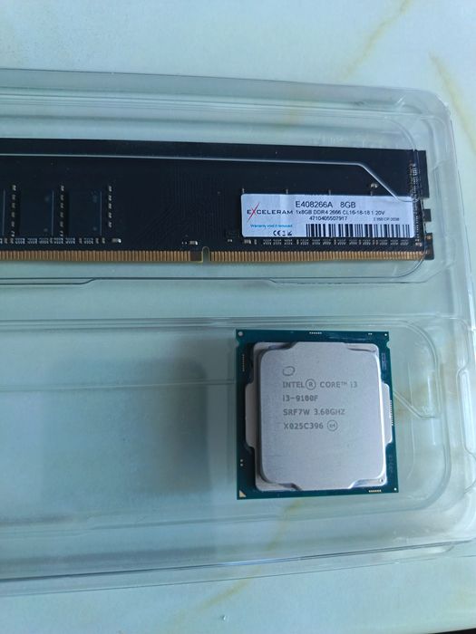 Vând componente PC