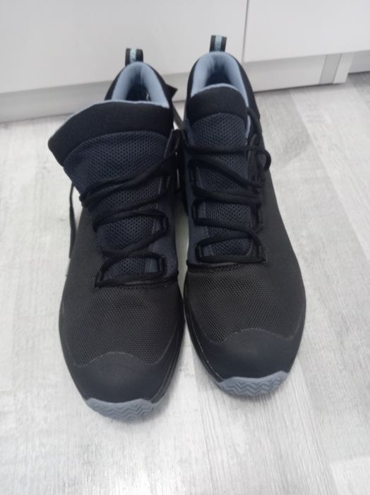 Bocanci cu bombeu metalic, mărime 42,noi cu eticheta