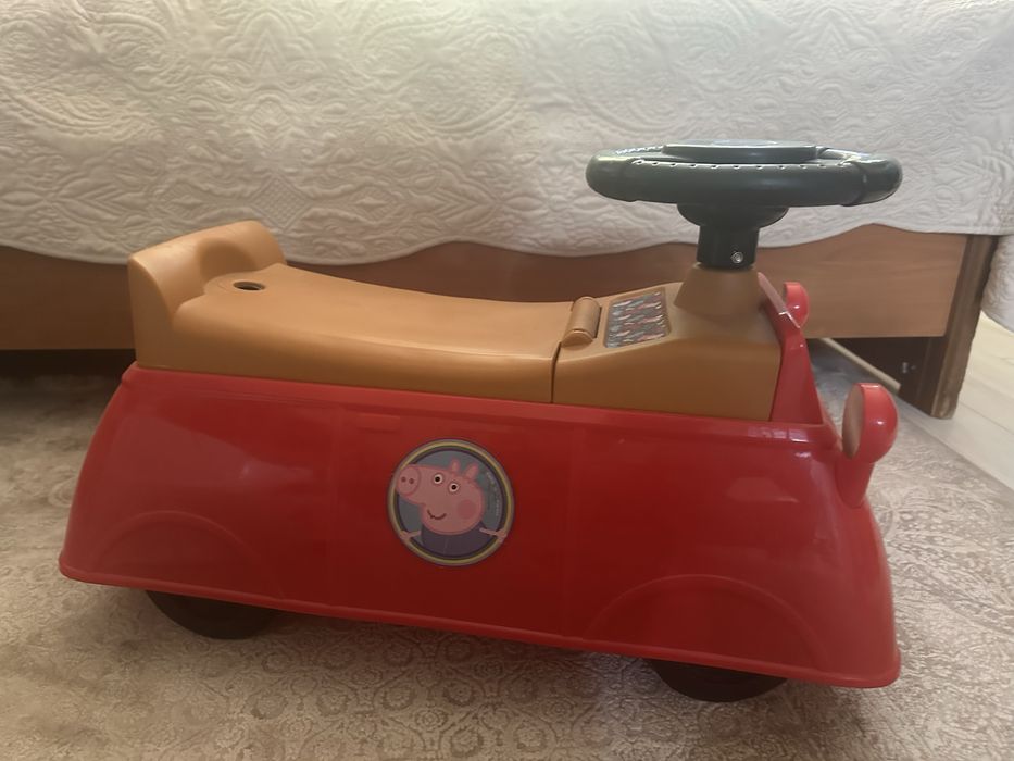 Машина толокар/беговел