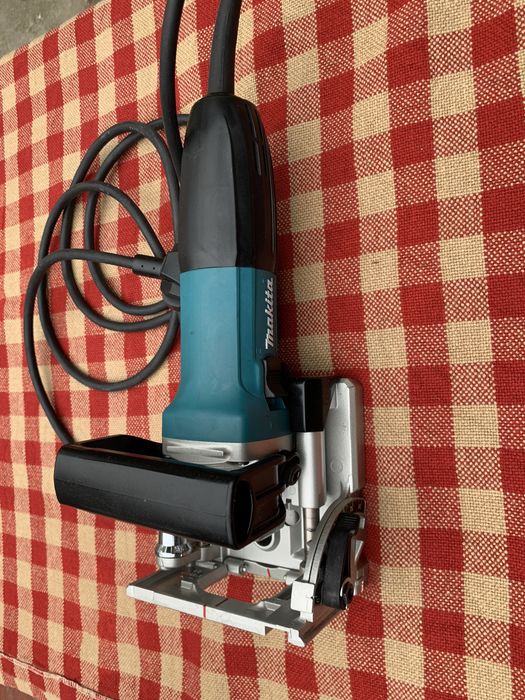 Makita PJ7000/220 V/701 W/ нут фреза