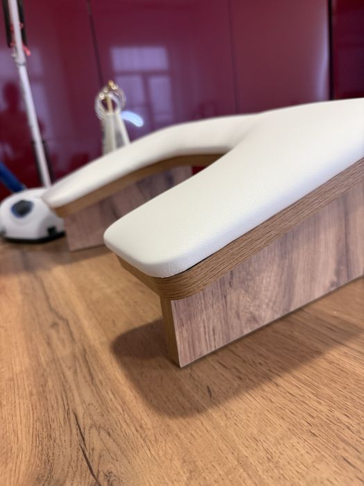 Продам подставку для рук. За 9000