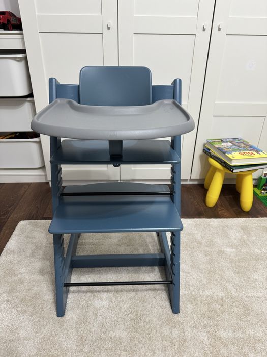Vand pachet scaun de masa Stokke Tripp Trapp cu baby set + tavita