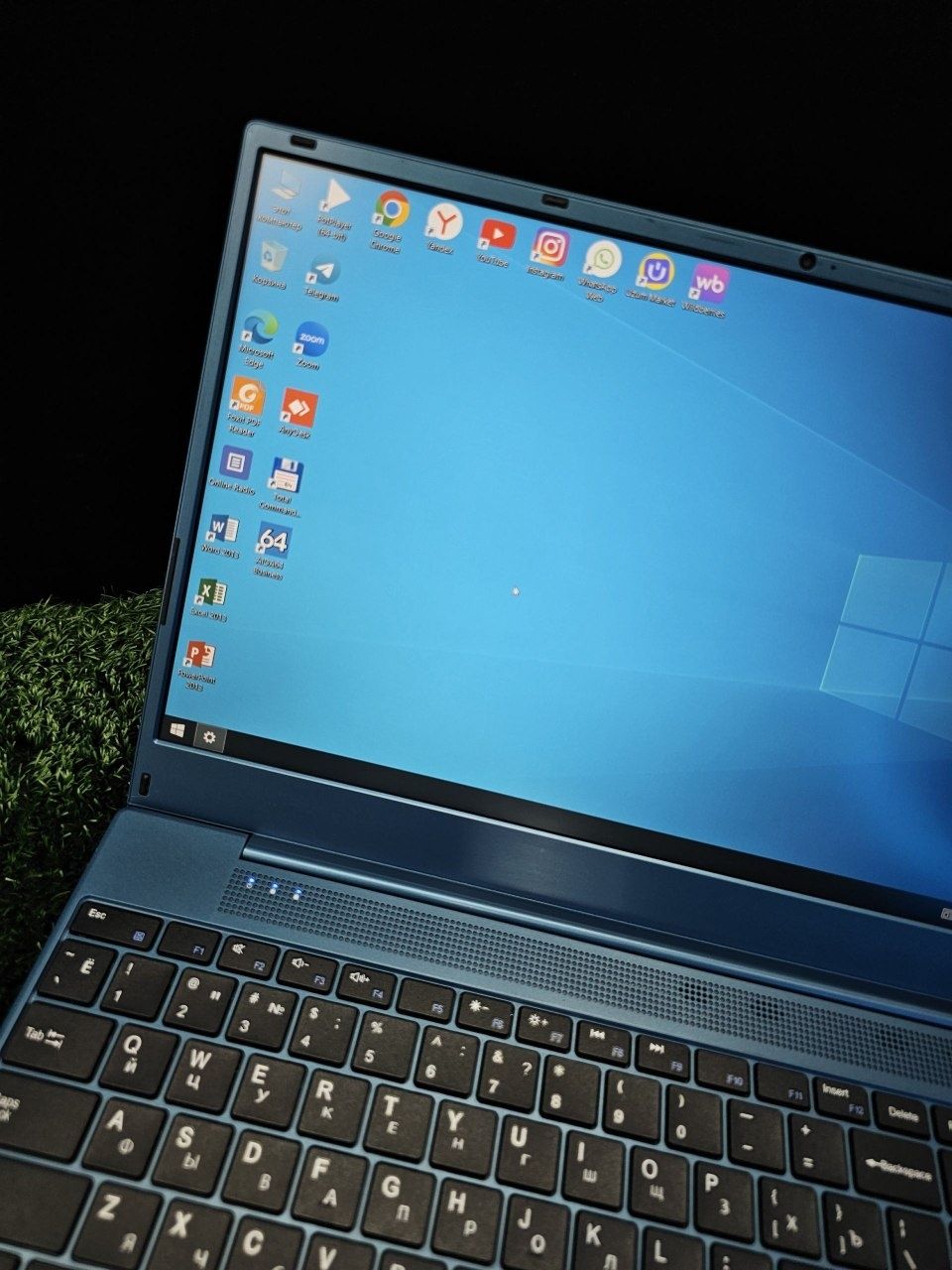 IT (Ayti) uchun notebook kkmi mana ishiz onlaynmi mana notebook ?