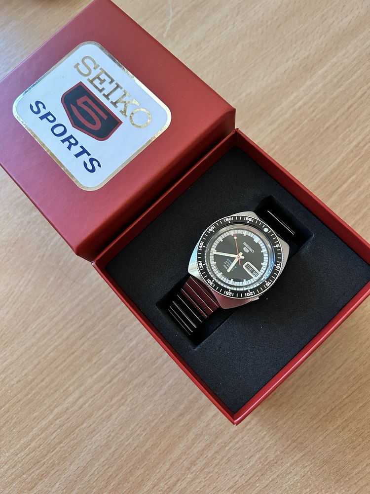 Seiko 5 sports anniversary