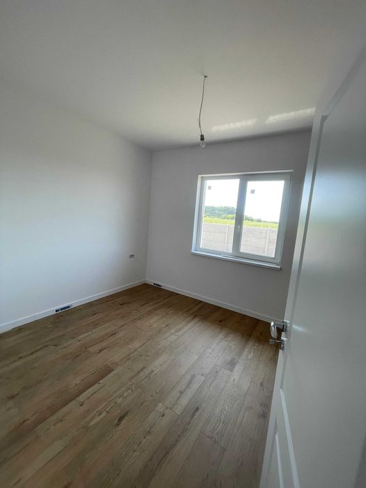 Casa Parter + Pod Mansardabil Tamasi Corbeanca PRET DE LA 185 000