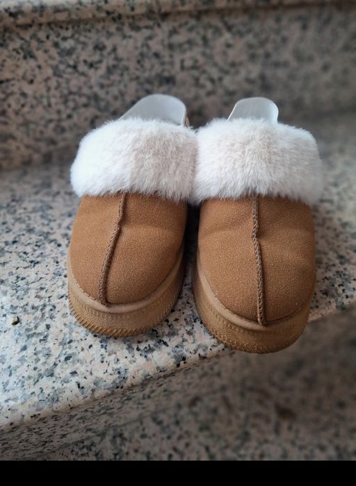 Papuci tip UGG Funkette