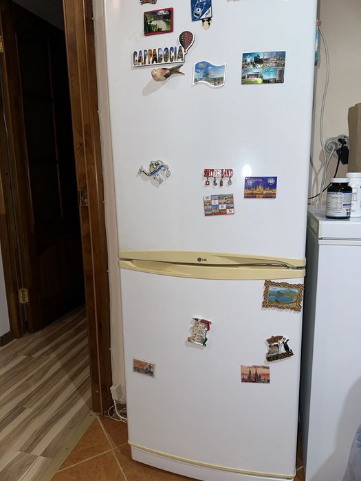 Продам холодильник