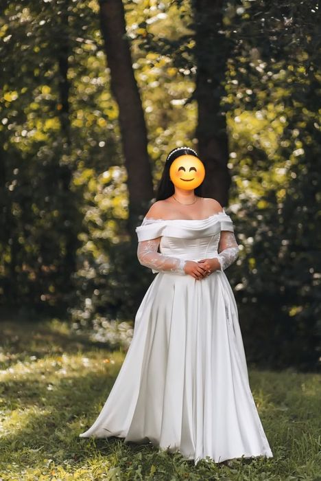 De vanzare rochie de mireasă în stare nouă.