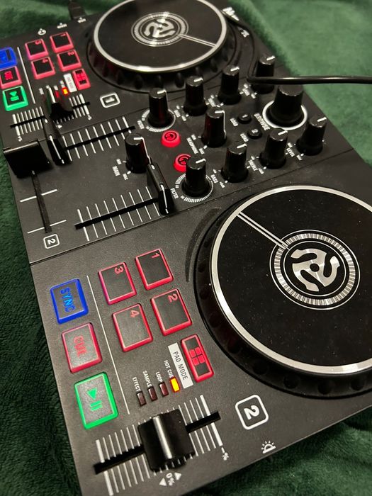 Consola DJ Numark party mix mk2