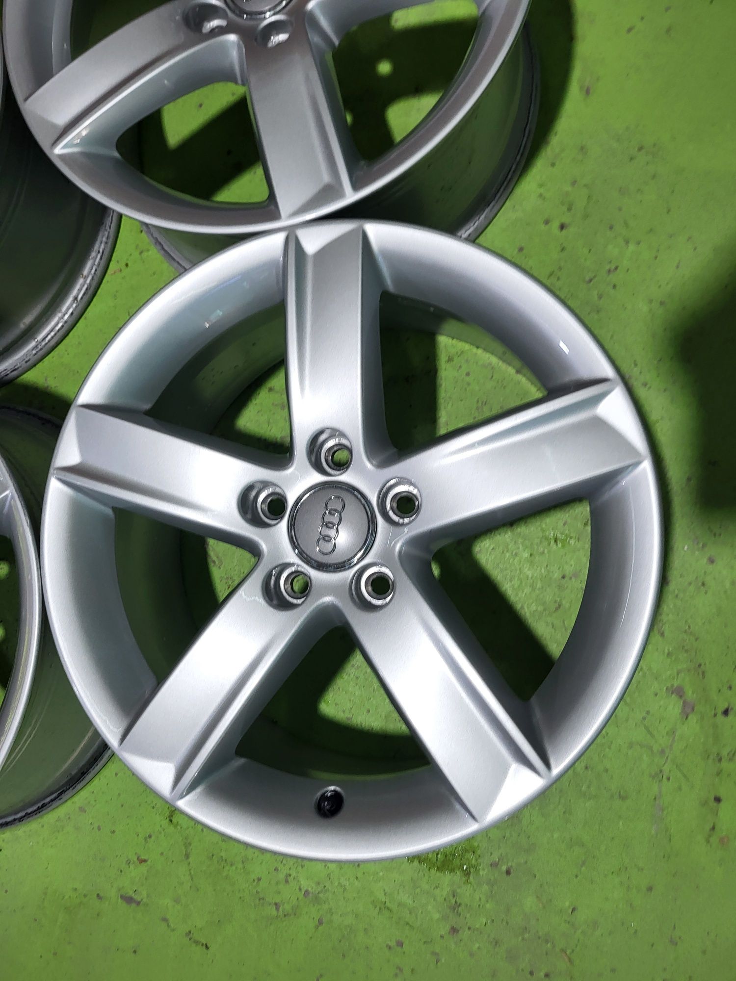 17 5x112 Vw Golf 5 6 7 Skoda Audi A3 A4 5х112
