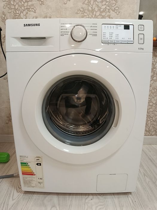 Продается стиральная машинка Samsung 6кг в отличном состоянии