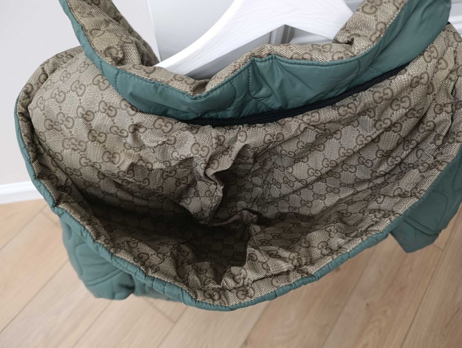 Куртка  с капюшоном зелёная