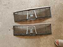 Grila Dacia 1300, sigla uap dacia 1300