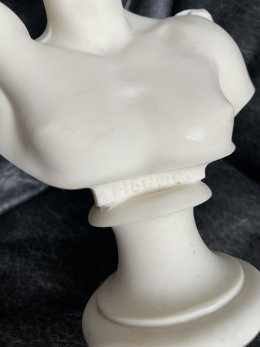 Sculptura Hermes din alabastru