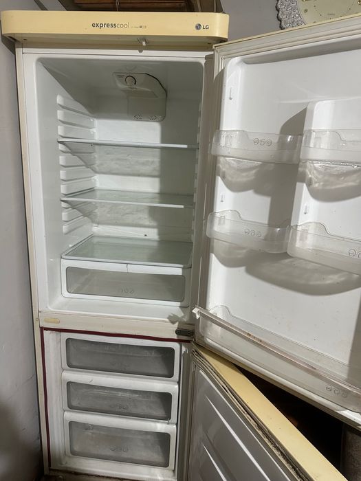 Холодильник рабочий 20 тыс тенге