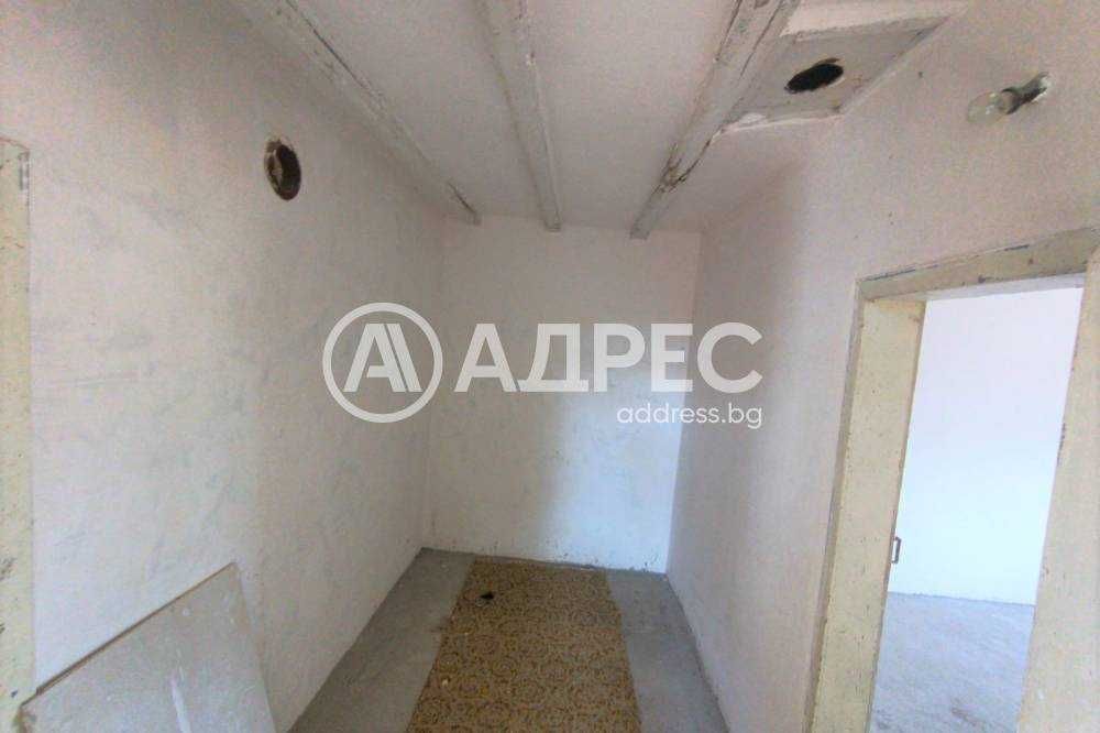 Продава се Къща в с. Каменар, Област Разград - 255 кв.м за 90 €/кв.м - Снимка #7