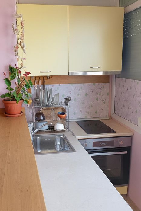 Дава се под наем Двустаен апартамент в Пловдив, Тракия - 50 кв.м за 357 € - Снимка #2