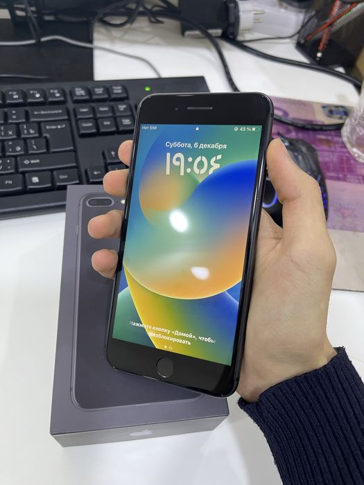 Iphone 8 plus в идеальном состаянии каробка документ