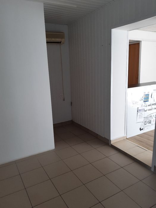 De închiriat spațiu proprietate Sid Vest mag General