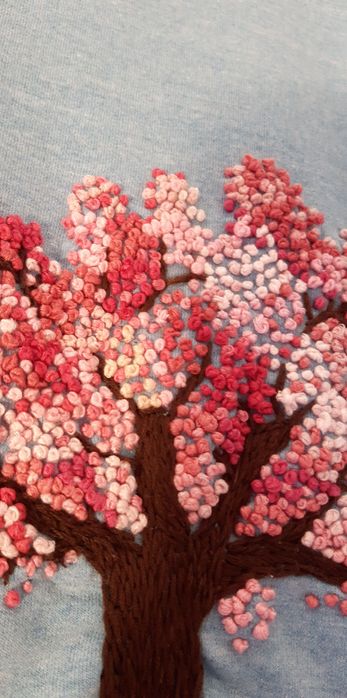 Hanorac cu broderie handmade