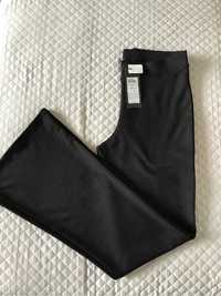 Черен клин тип панталон на ONLY – L