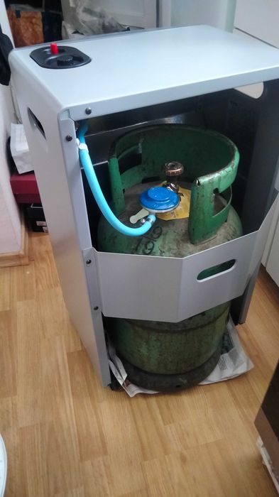 Soba pe gaz butelie de Longhi nu trimit cu curier