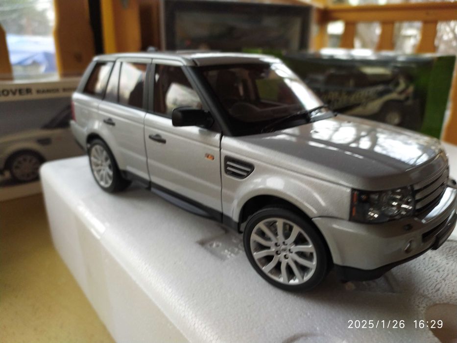 1:18 Метален модел на  Range Rover Sport AUTOart Millennium