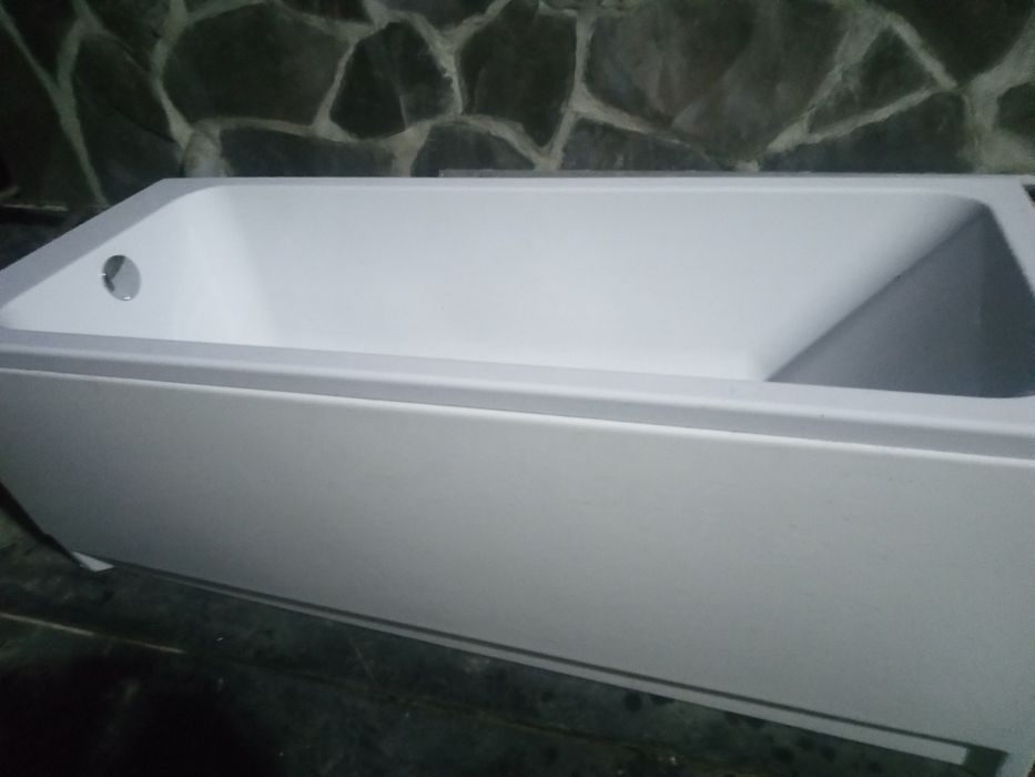 Chiuveta cerastil cada  uși geamuri cabina dus