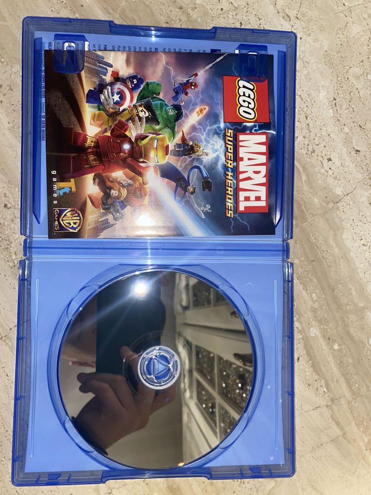 Marvel super heroes ps4 disk