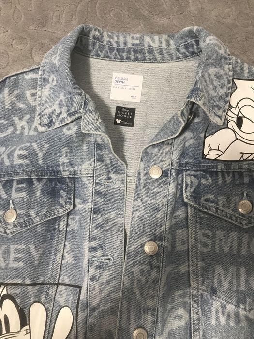 Geacă de blugi Bershka ,purtată o singură dată,mărimea S