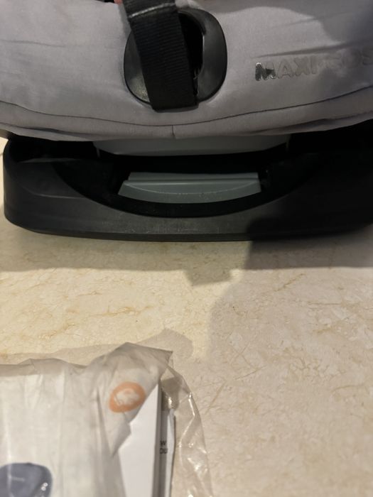 Scaun auto Maxi-cosi Titan 9-36kg