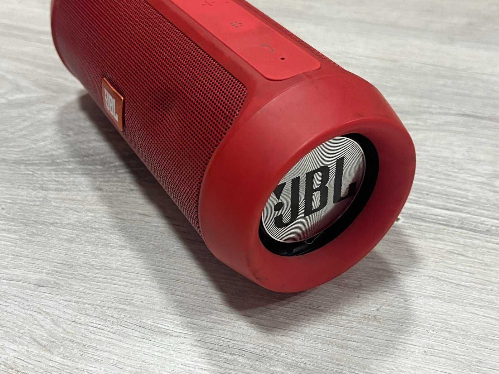 Продавам тонколонка JBL