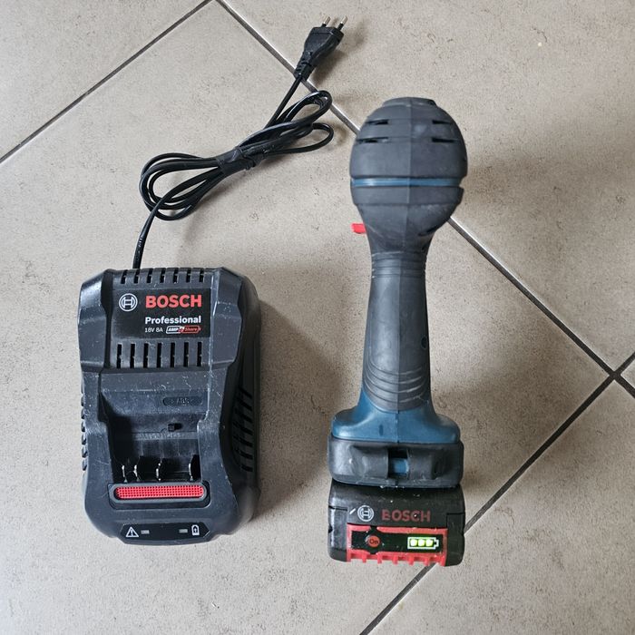 Masina gaurit/însurubat professionala Bosch GSR 18V-28