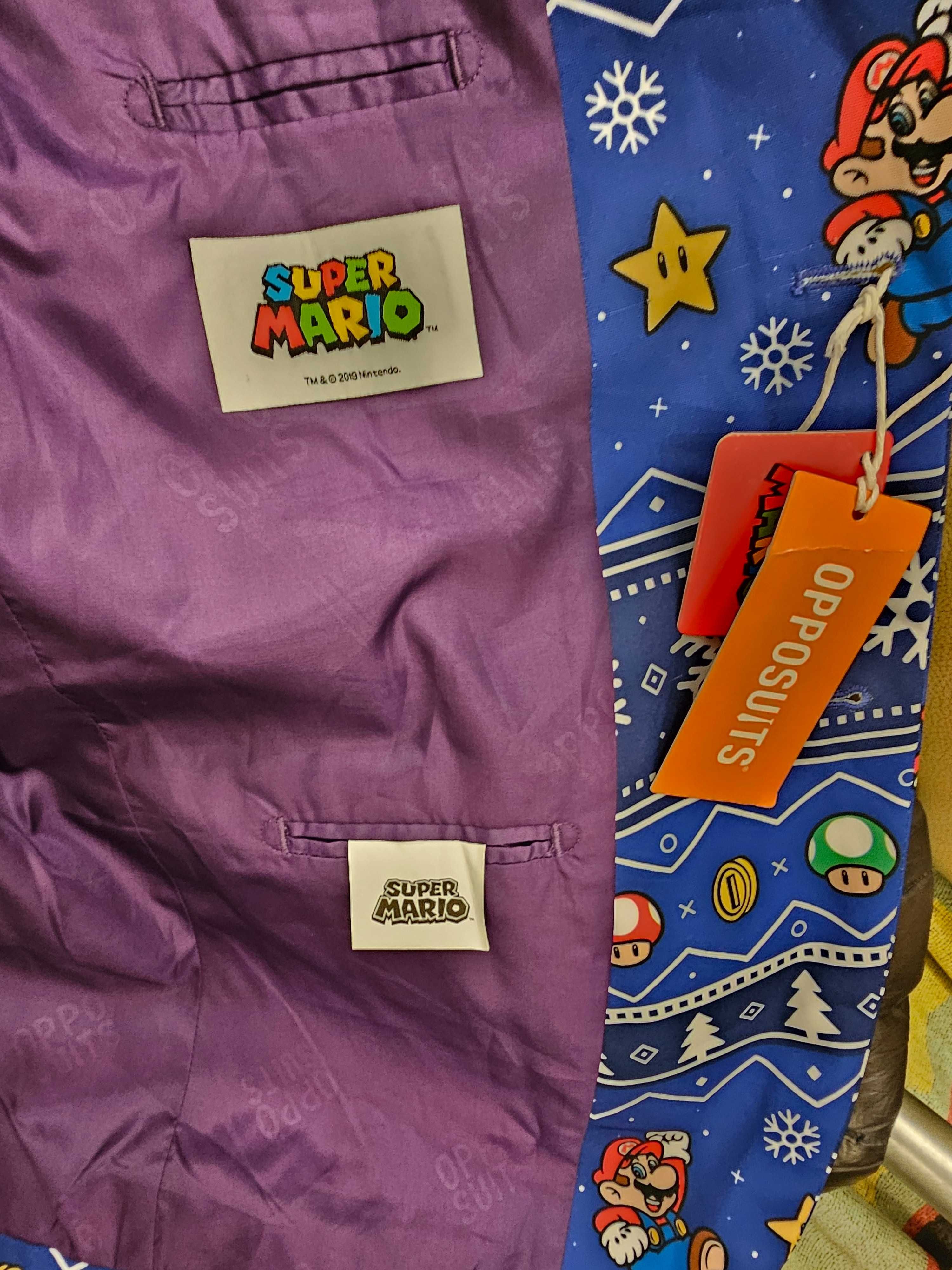 продавам костюм Super Mario OppoSuits Коледно Марио и за Абитуриент..