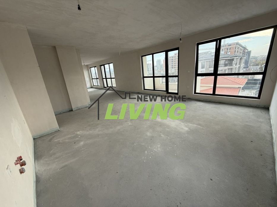 Продава се Многостаен апартамент в Пловдив, Западен - 219 кв.м за 1507 €/кв.м - Снимка #1