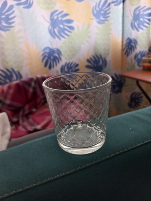 Стаканы  для  сока,  воды  и  др.