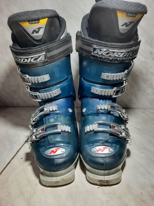 Clapari ski schi Nordica mondo 25,5 corespunde mărimii 39-39,5...