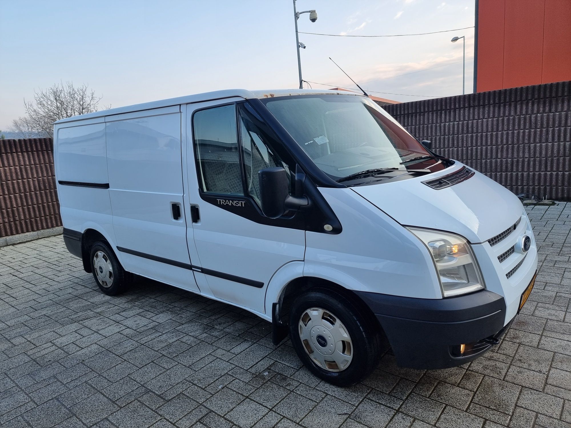 Vând Ford tranzit 2011 e.5.2.2 tdci