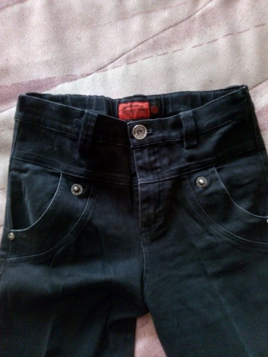 Продам джинсы из черной ткани