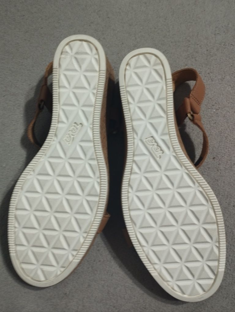 Sandale Teva Arrabelle universal wedge măr 40