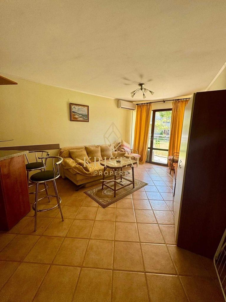 Продава се Двустаен апартамент в Несебър - 67 кв.м за 1120 €/кв.м - Снимка #2