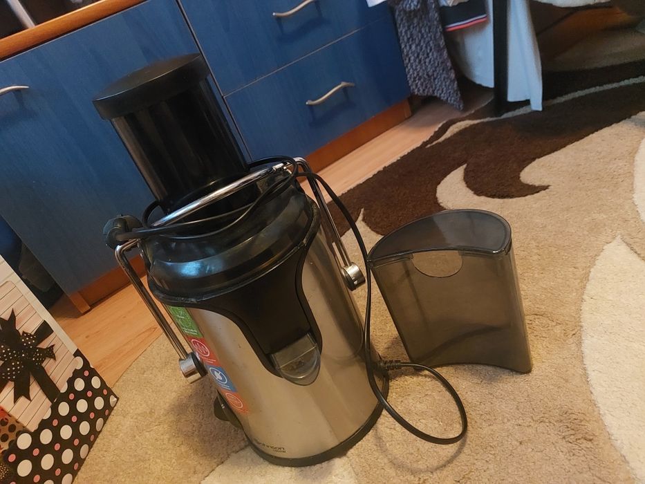 Storcător de fructe