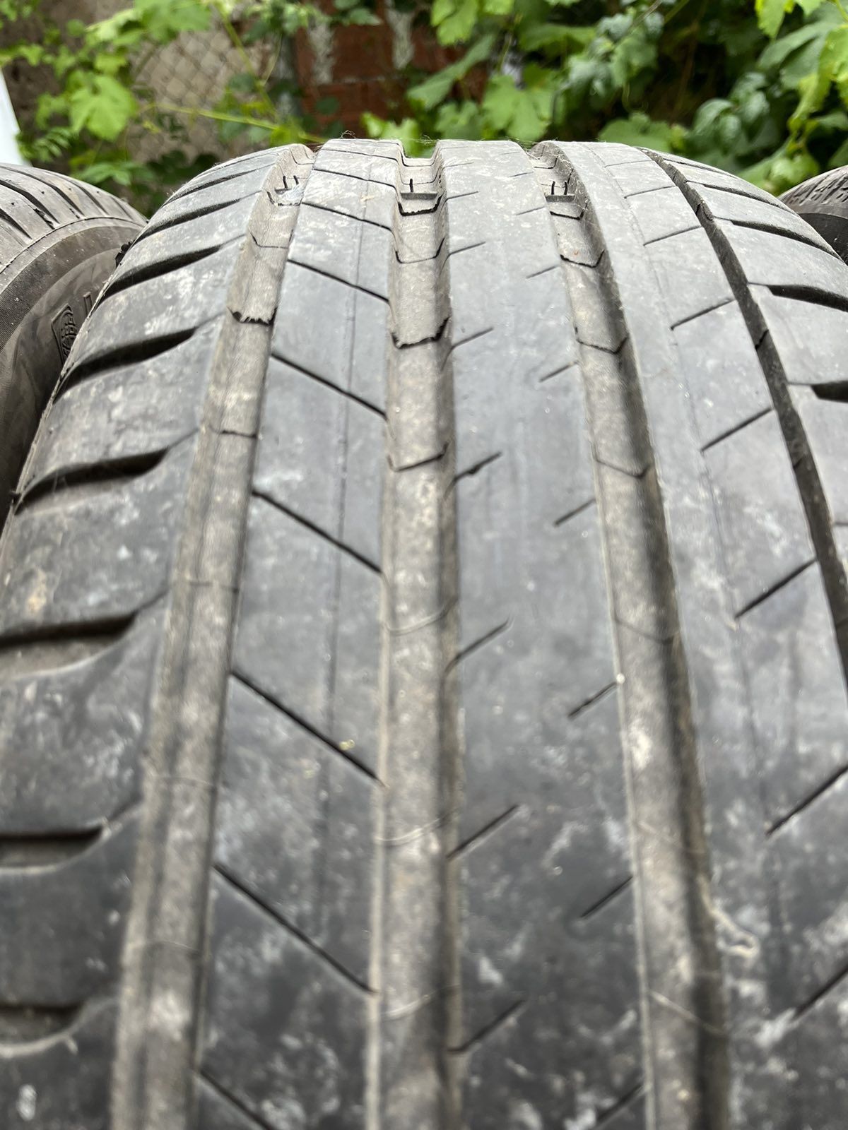 4 добри летни гуми Michelin Latitude Sport 3, 235 60 18 ,6мм, ДОТ 17.