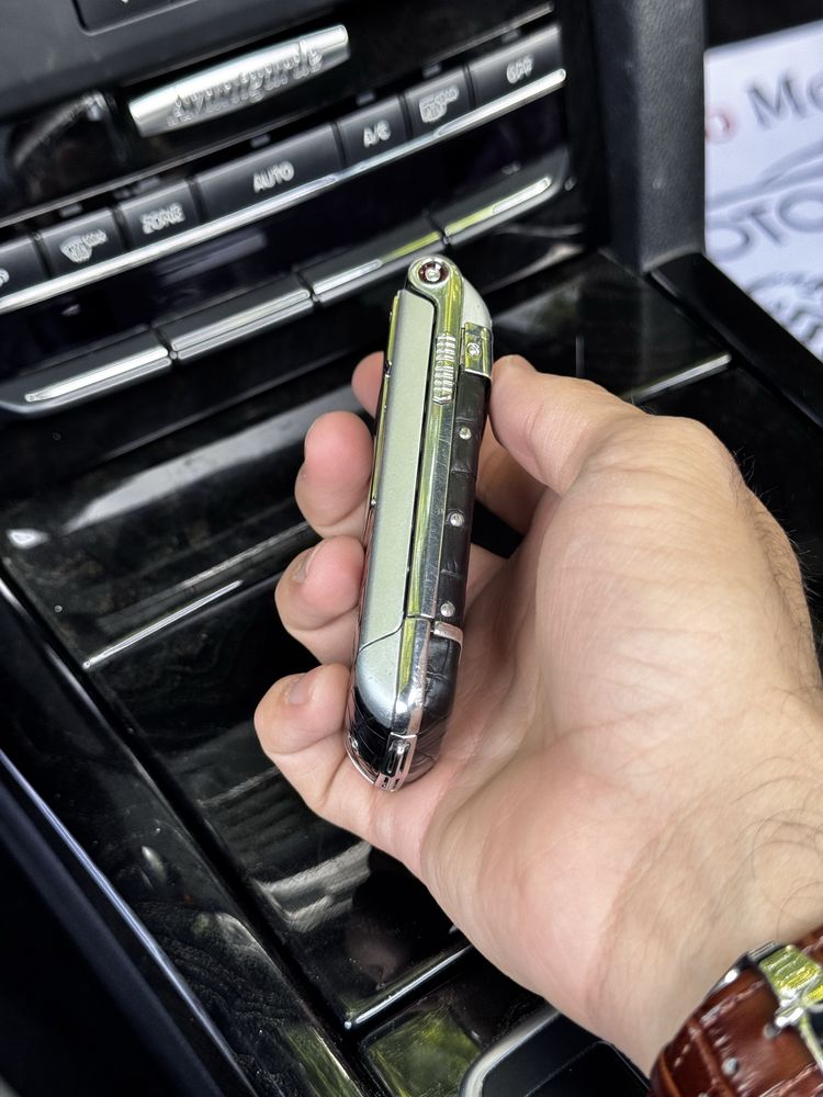 Vertu Constellation Ayxta