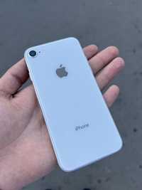 Apple iPhone 8 white