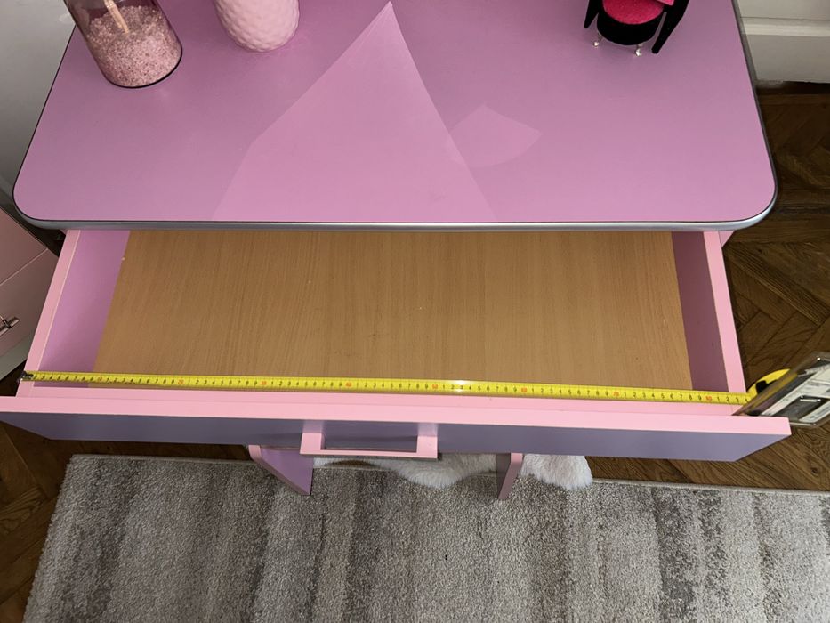Masa de make up/ toaleta roz, in forma de inima